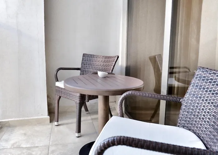 Colosseum Marina Hotel