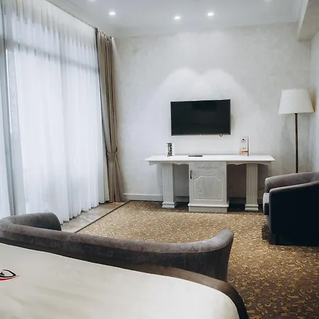 Colosseum Marina Hotel Batumi Exterior photo