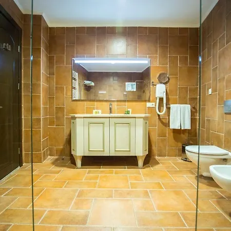 Colosseum Marina Hotel Batumi Room photo