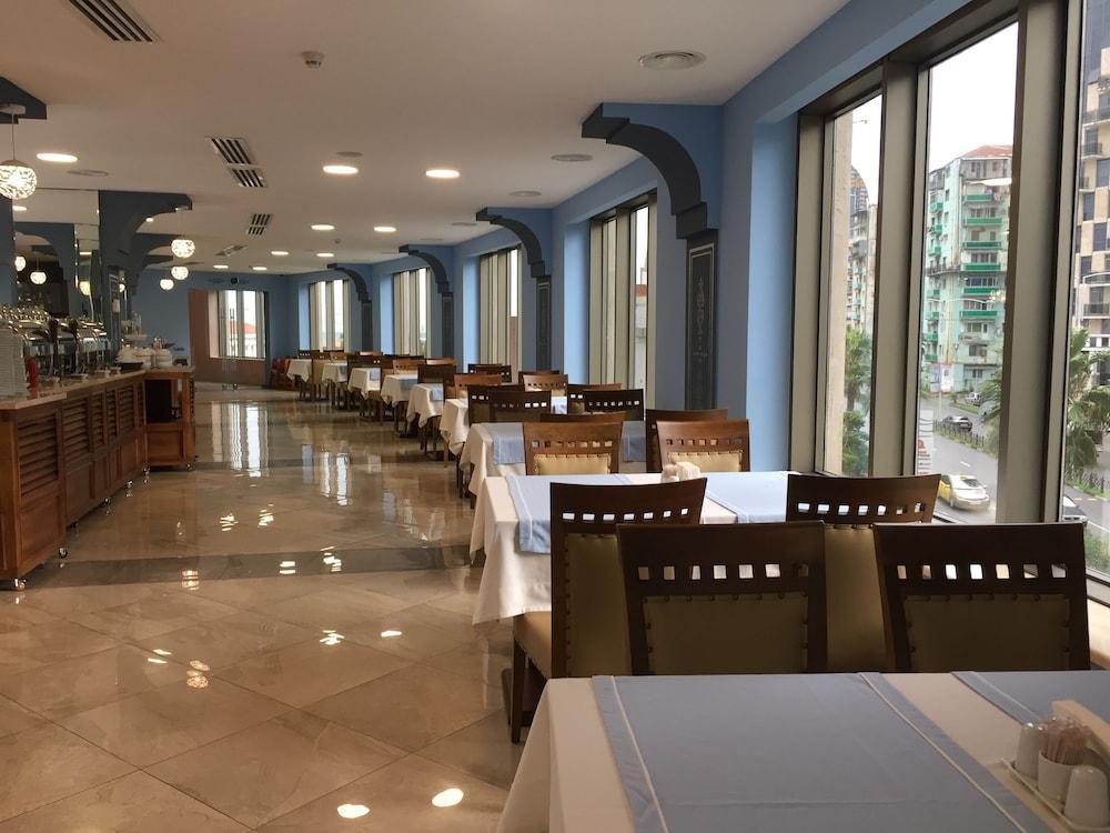 فندق كولوسيوم مارينا 5*