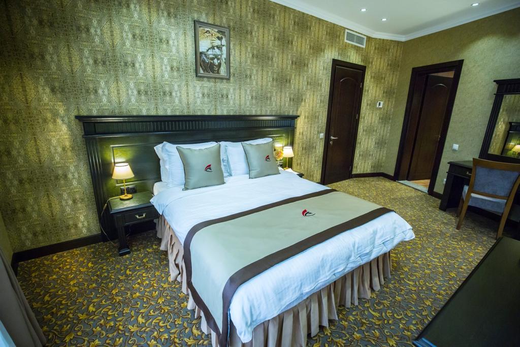 Colosseum Marina Hotel