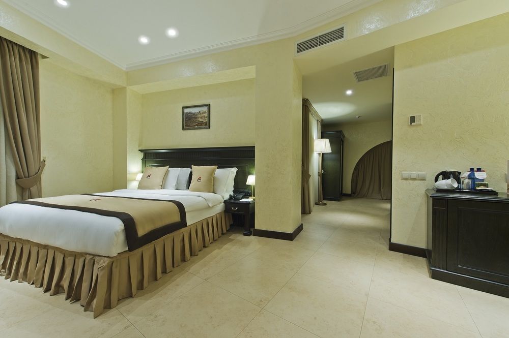 فندق كولوسيوم مارينا 5*