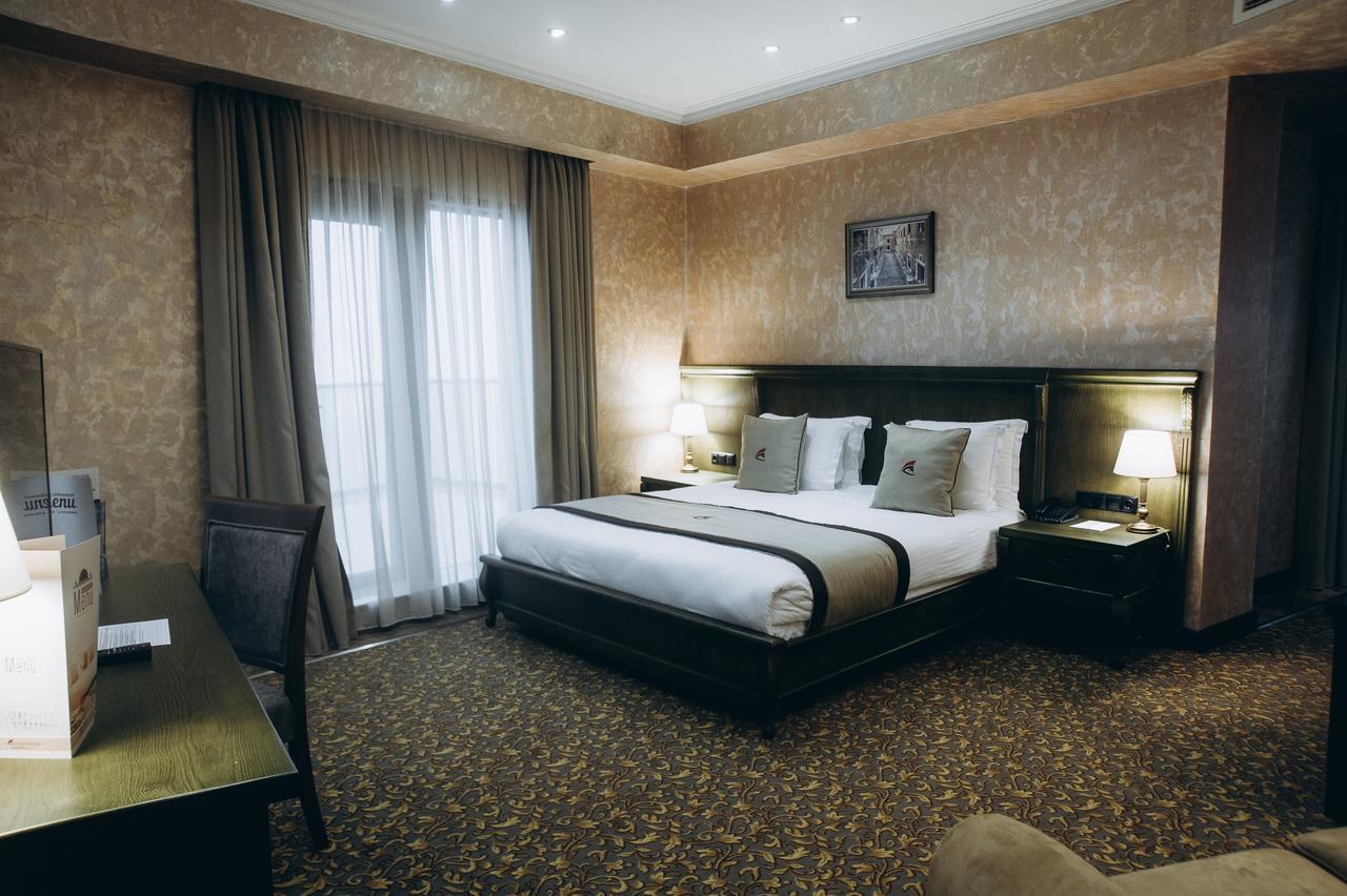 Colosseum Marina Hotel Batumi